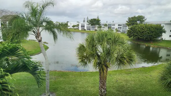 304 Wellington E #304, West Palm Beach, FL 33417