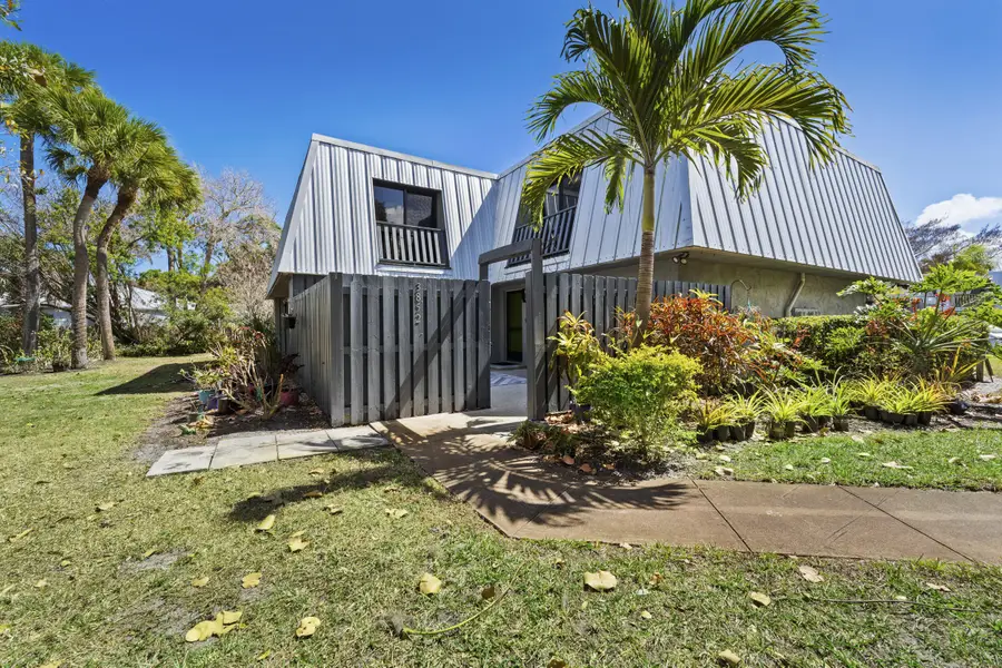 3852 SE Jefferson Street, Stuart, FL 34997 - #2