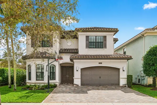 9566 Eden Roc Court, Delray Beach, FL 33446