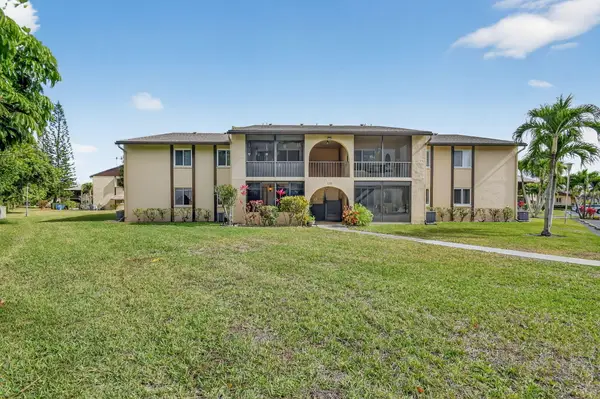 328 Pine Ridge Circle #C-1, Greenacres, FL 33463