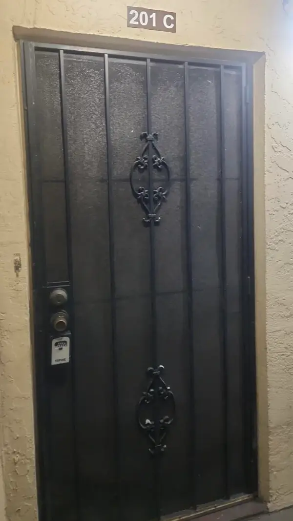 6555 W Broward Boulevard #201, Plantation, FL 33317