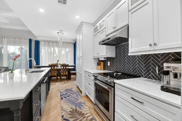 13567 Weyburne Drive, Delray Beach, FL 33446