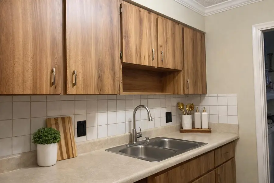 715 W Ocean Avenue, Lantana, FL 33462 - #3