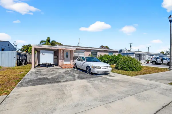 2013 Longwood Road, West Palm Beach, FL 33409