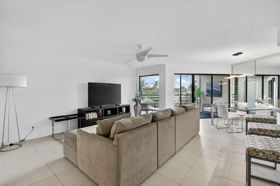 5851 Camino Del Sol #Apt 402, Boca Raton, FL 33433 - #3