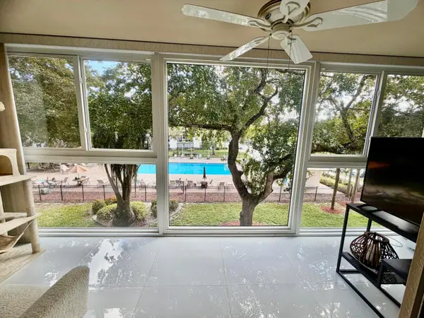 2004 Granada Drive #M3, Coconut Creek, FL 33066