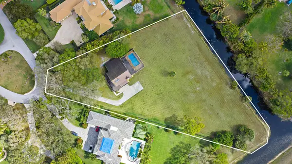 8090 Native Dancer Road E, Palm Beach Gardens, FL 33418