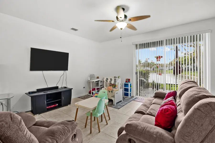 1955 Alamanda Way, Riviera Beach, FL 33404 - #3