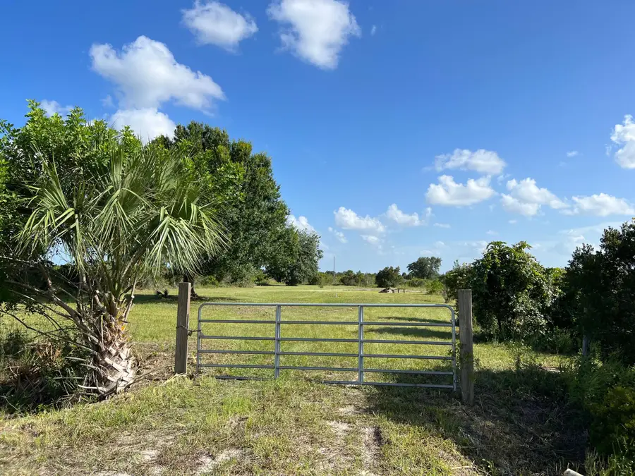 18120 NW 320th Street, Okeechobee, FL 34972 - Image #2