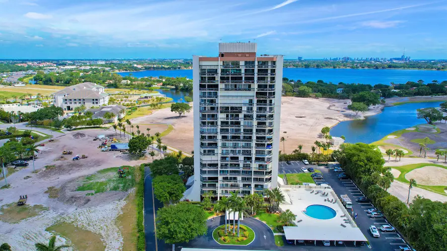 2000 Presidential Way #1401, West Palm Beach, FL 33401 - Image #2