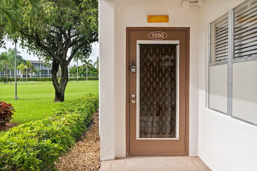 1090 Guildford E #1090, Boca Raton, FL 33434 - Image #3