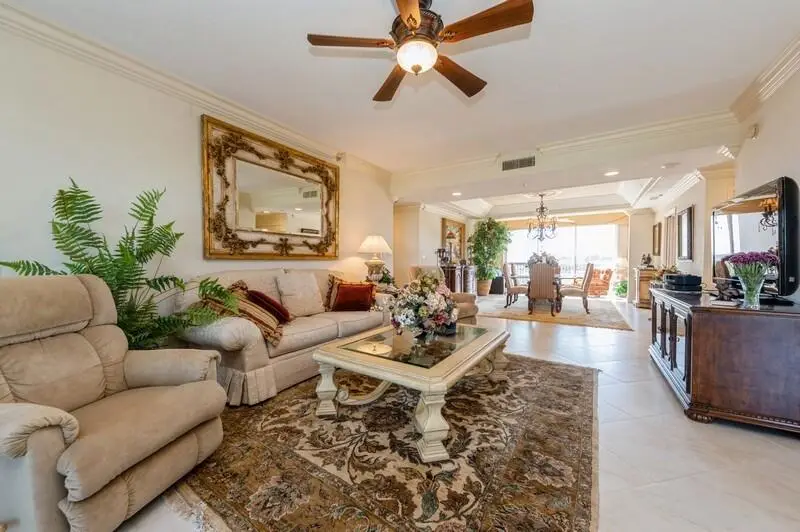 17031 Boca Club 085a Boulevard #085a, Boca Raton, FL 33487 - Image #2