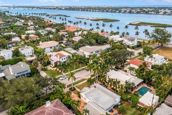 212 Dyer Road, West Palm Beach, FL 33405