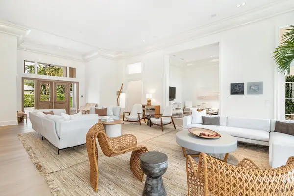 583 N Lake Way, Palm Beach, FL 33480