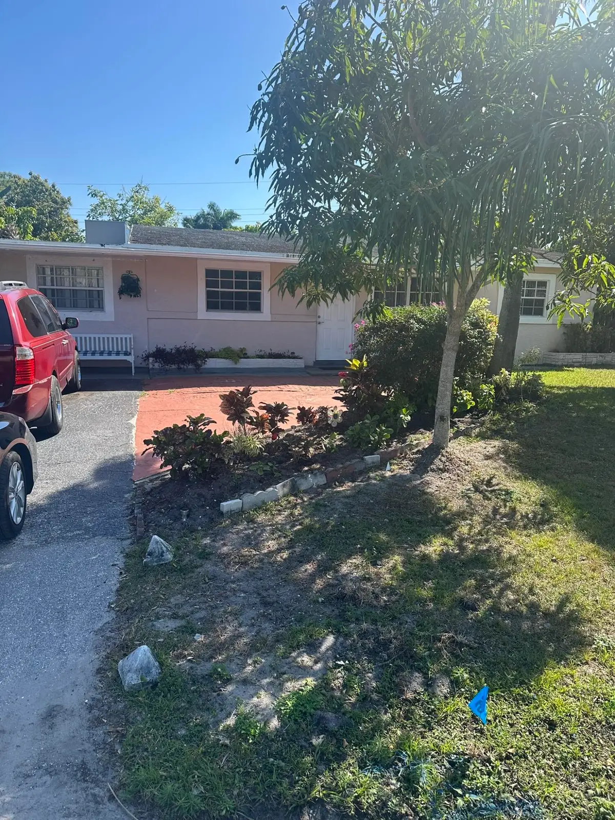 916 Caroline Avenue, West Palm Beach, FL 33413 - Image #1