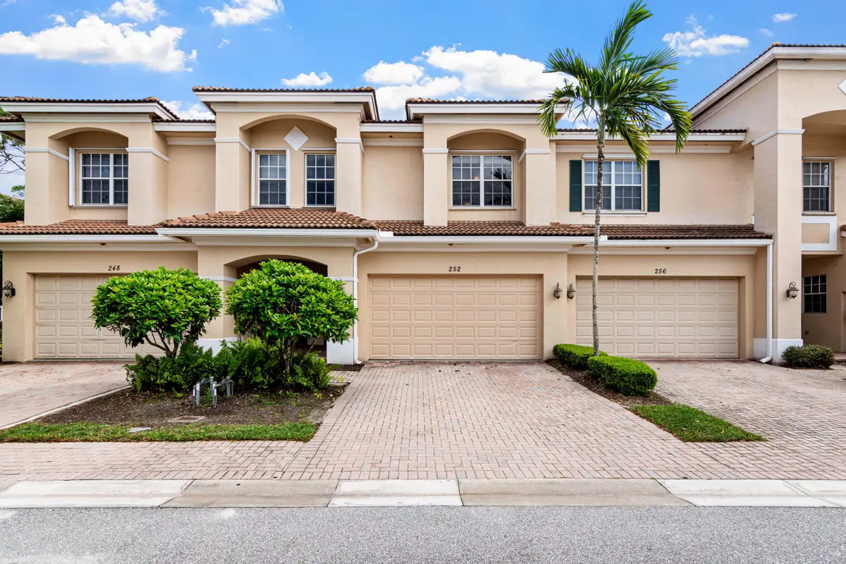 252 SW Otter Run Place, Stuart, FL 34997 - Image #1