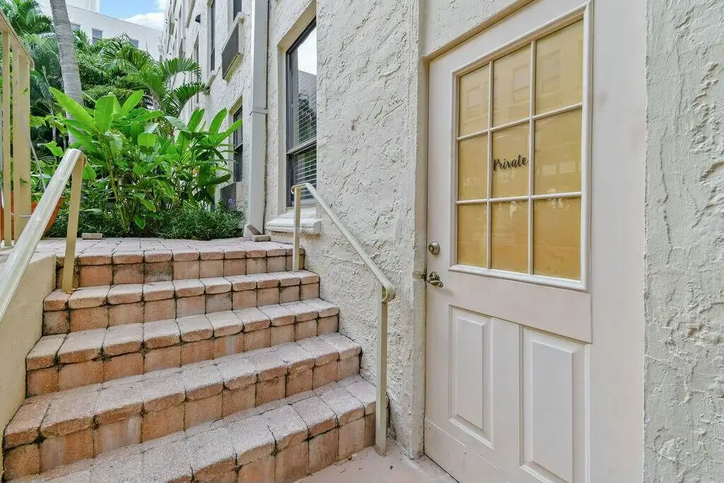 235 Sunrise Avenue #1050, Palm Beach, FL 33480 - Image #1