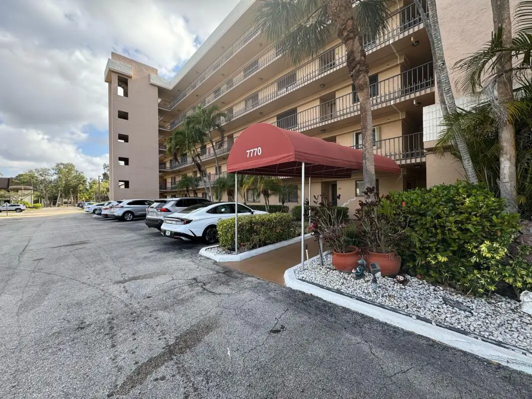 7770 Tahiti Lane #501, Lake Worth, FL 33467 - Image #1