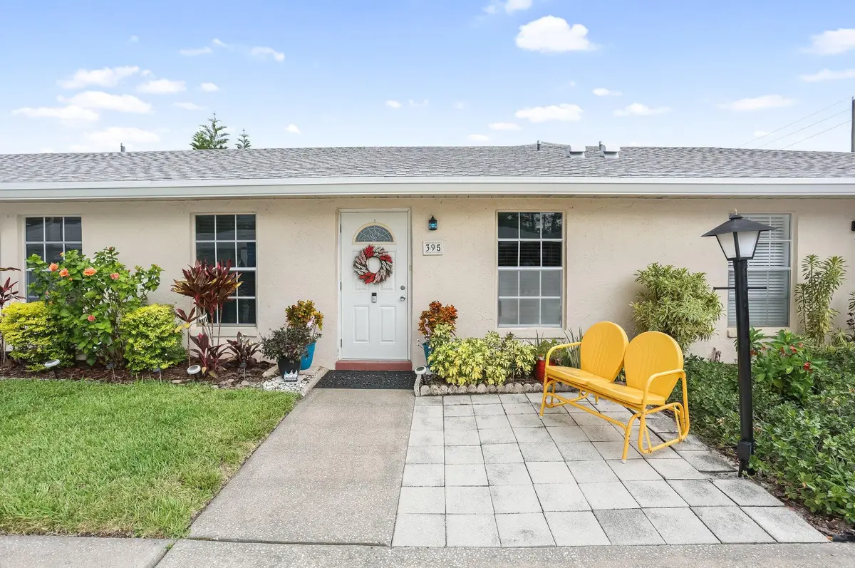 395 Bennington Ln, Lake Worth, FL 33467 - Image #1