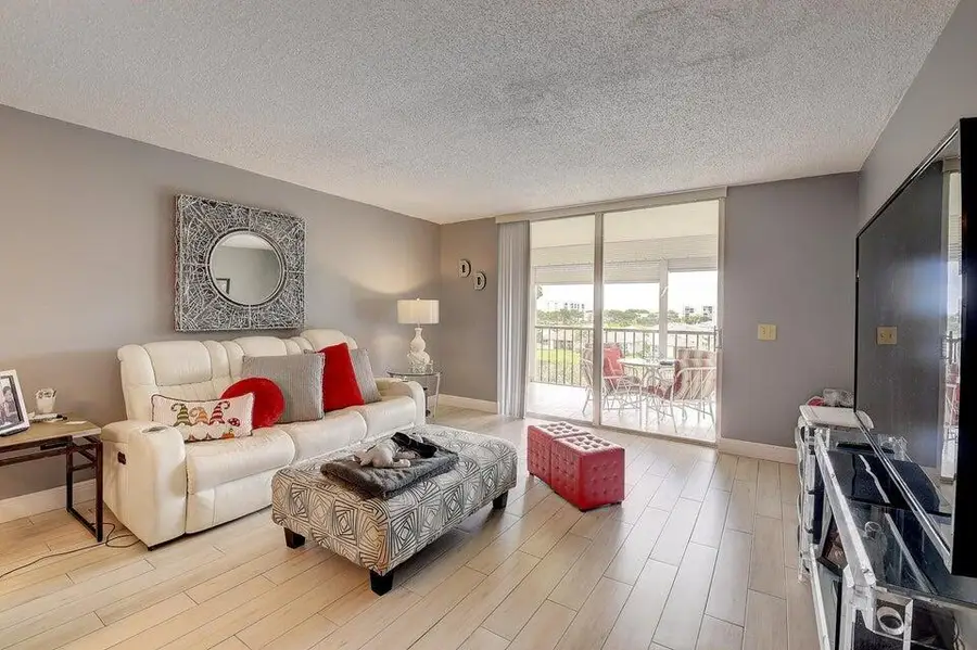 14723 Cumberland Drive #406, Delray Beach, FL 33446 - Image #3