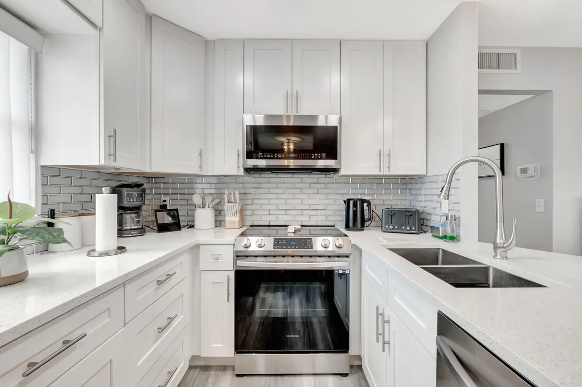 313 Saxony #G, Delray Beach, FL 33446 - Image #1