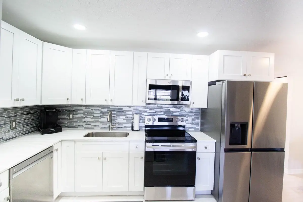 94 Hastings #F, West Palm Beach, FL 33417 - Image #1