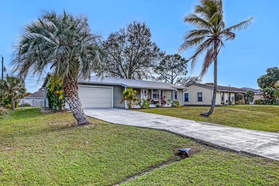 1925 SW Idaho Lane, Port Saint Lucie, FL 34984 - Image #2