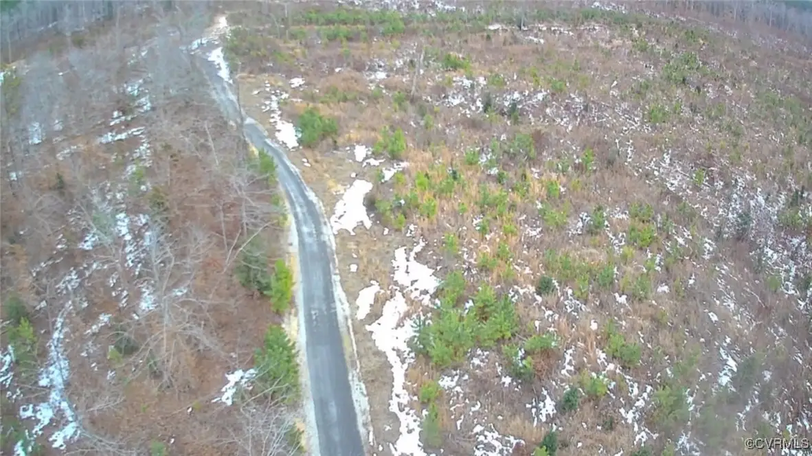 68-11 W Jennings Lane, Amelia Court House, VA 23002 - Image #1