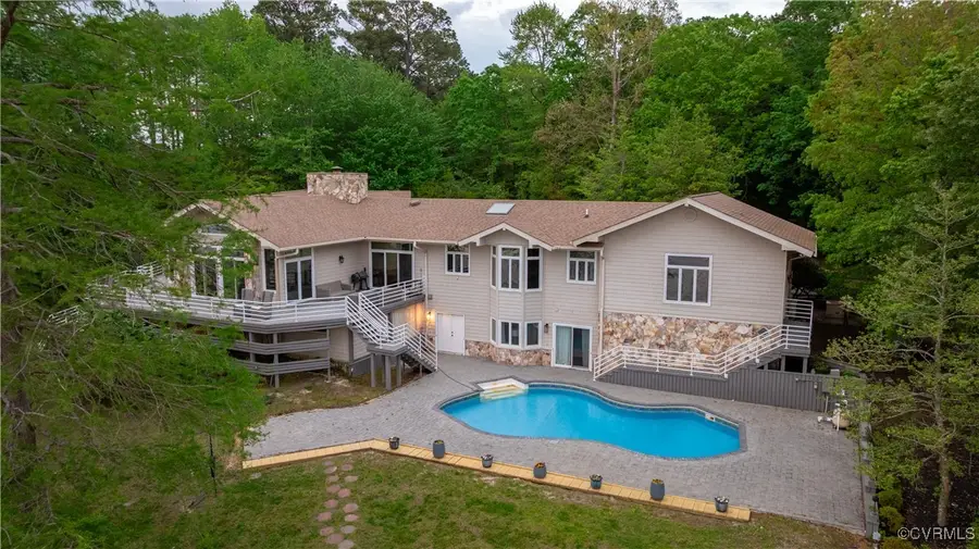 722 Point Anne Drive, Hartfield, VA 23071 - Image #3