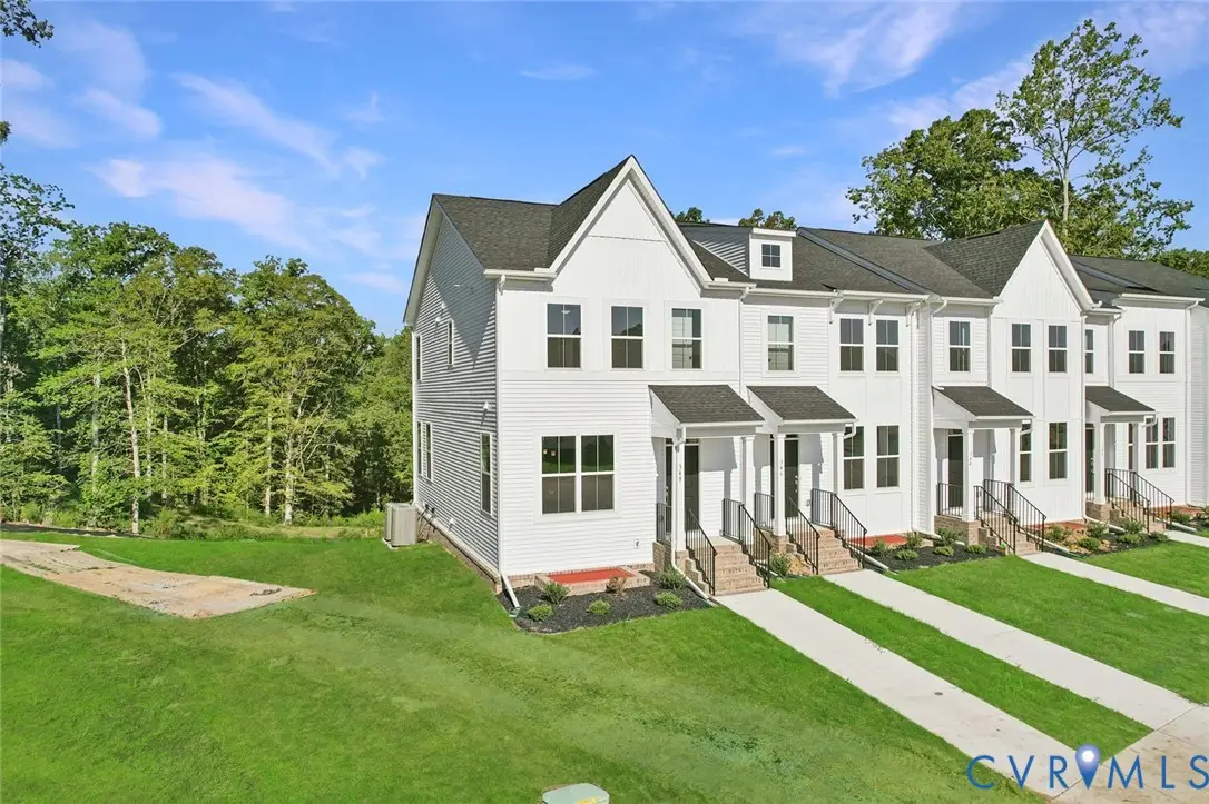 348 Mt Mccauley Way, Aylett, VA 23009 - Image #1