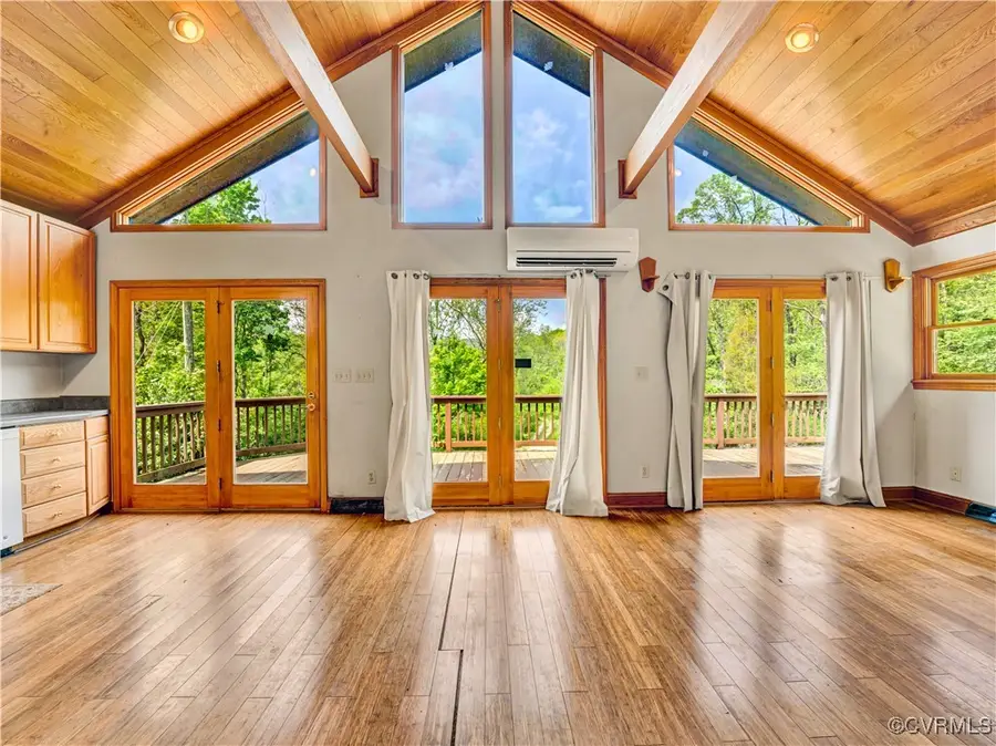 195 Lost Spring Lane, Lexington, VA 24450 - Image #2