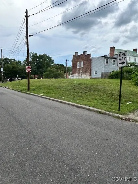 1912 Carrington Street, Richmond, VA 23223 - Image #3