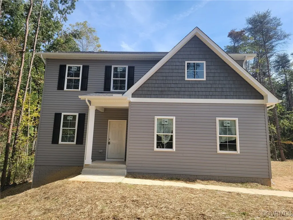 208 Sea Cliff Drive, Ruther Glen, VA 22546 - Image #1