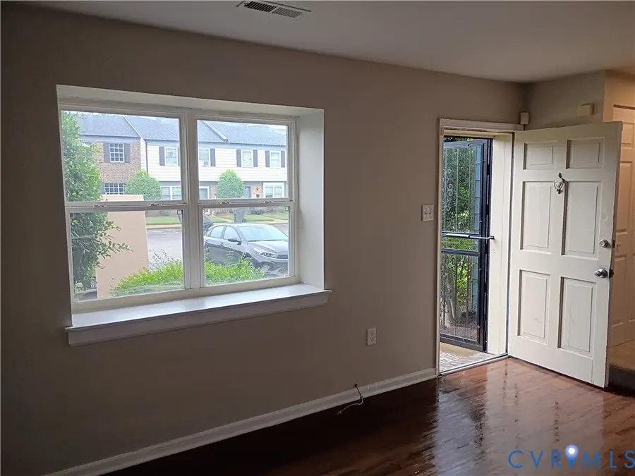 3235 Hunters Mill Drive, East Highland Park, VA 23223 - #3