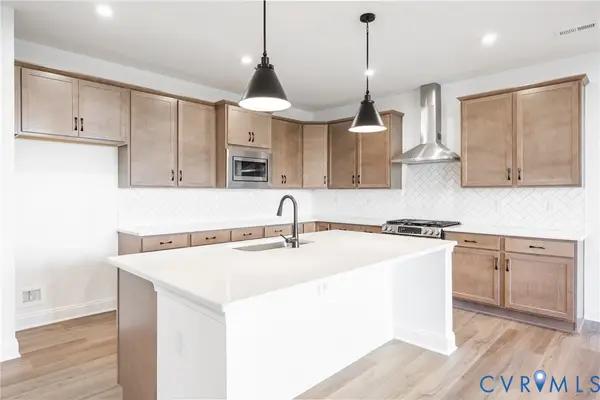 18732 Palisades Cove Trail, Moseley, VA 23120