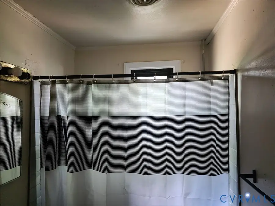 3005 Collins Road, East Highland Park, VA 23223 - Image #2