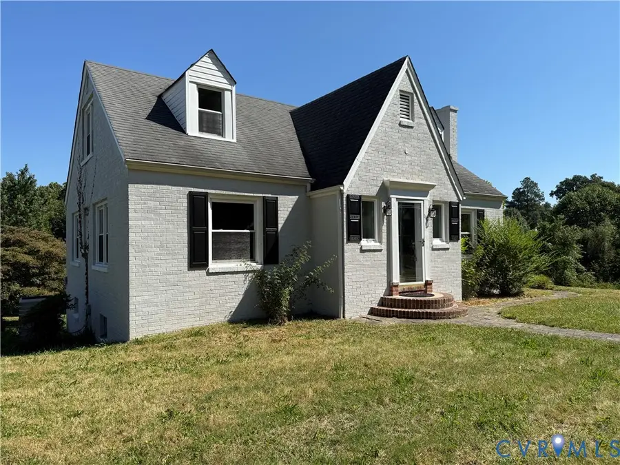 110 Nelson Street, Crewe, VA 23930 - Image #2