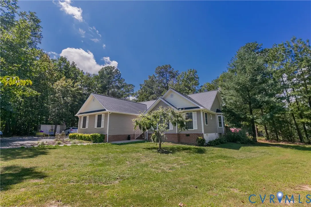 401 Loyalist Drive, Ruther Glen, VA 22546 - Image #1