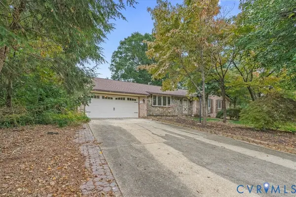 1304 Wellington Road, Colonial Heights, VA 23834