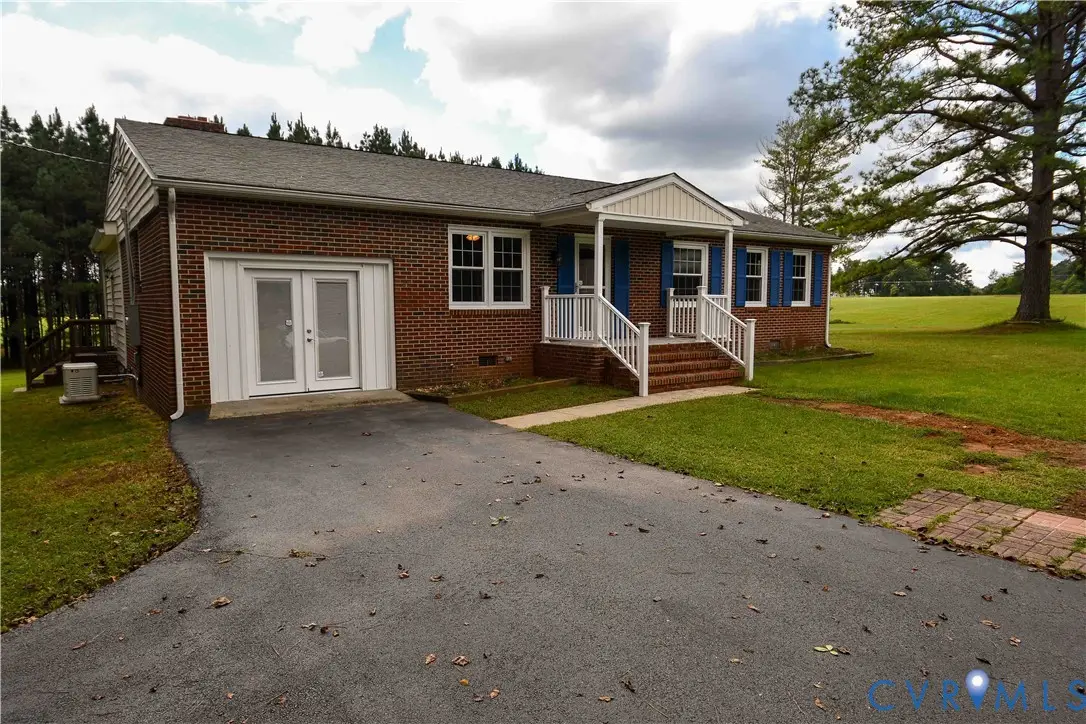 288 Daniel Road, Blackstone, VA 23824 - Image #1