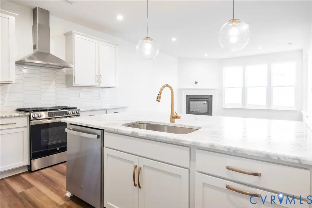 18728 Palisades Cove Trail, Moseley, VA 23120 - Image #1