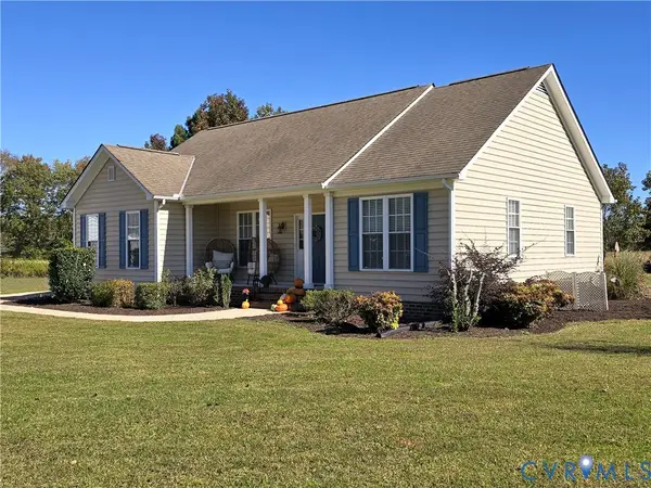 68 Fitzhugh Street, White Stone, VA 22578