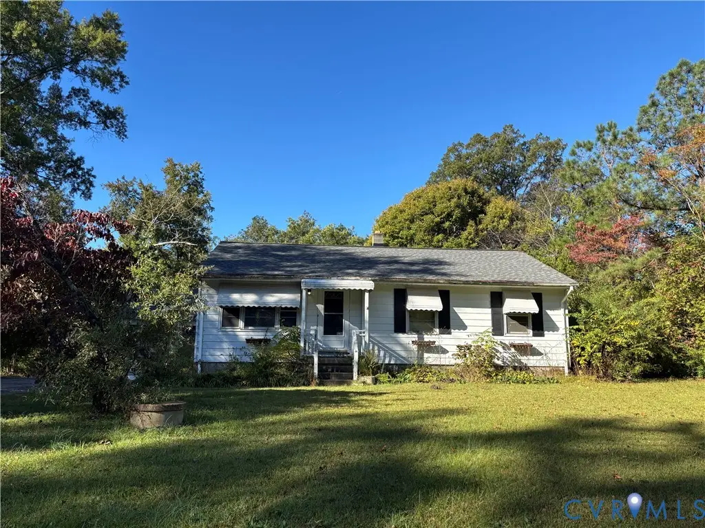 15704 Meridian Avenue, Chester, VA 23831 - Image #1