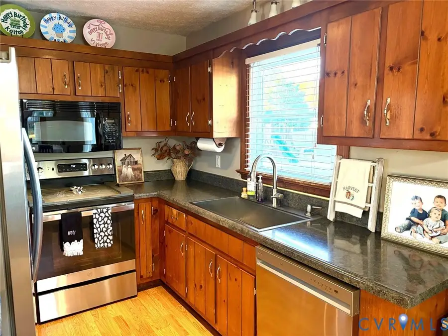 477 Manquin Drive, Acquinton, VA 23009 - Image #3