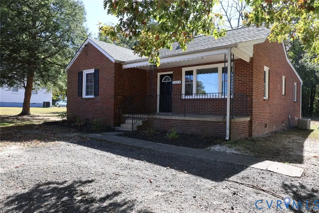 25319 Ferndale Road, Petersburg, VA 23803 - Image #1