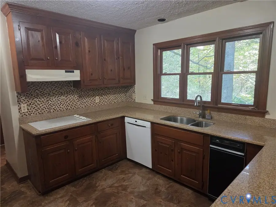 3511 Redwood Ct, Quinton, VA 23141 - Image #3