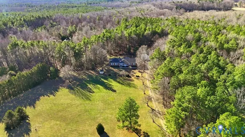 11211 Woodstock Heights Drive, Glen Allen, VA 23059 - Image #3