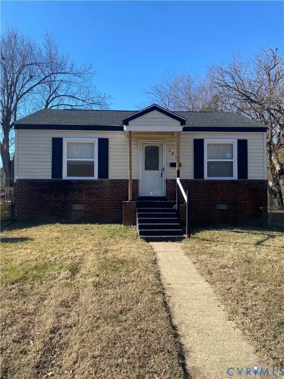 105 Gravatt Avenue, Blackstone, VA 23824 - Image #1