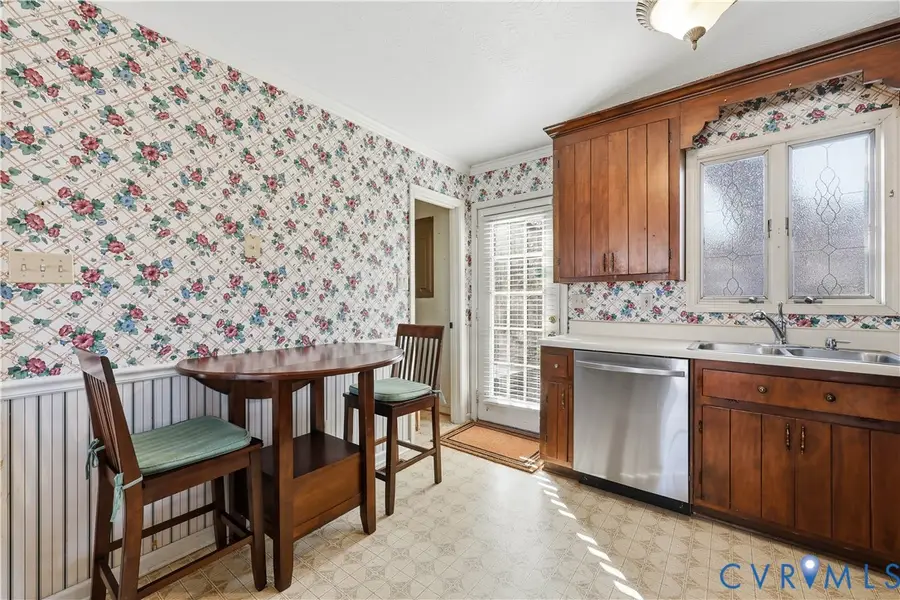 500 Floral Avenue, Colonial Heights, VA 23834 - Image #3