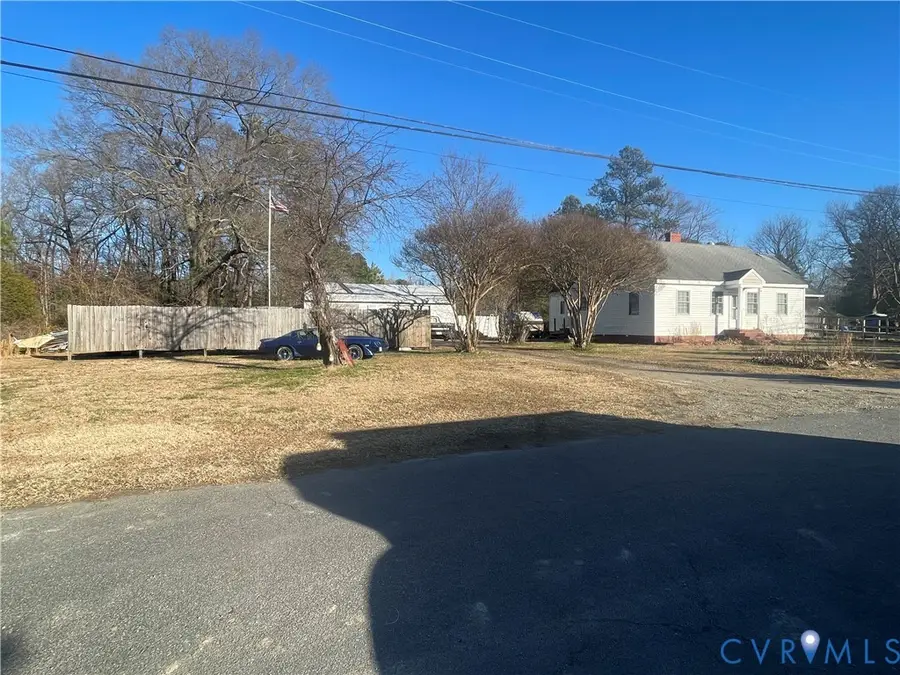 10211 Elokomin Avenue, North Chesterfield, VA 23237 - Image #2